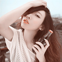 �͸����а����� һ��С���� һ��С�ɰ���ͷ��