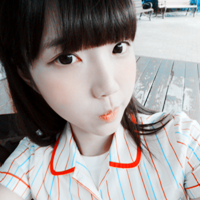 �͸����а����� һ��С���� һ��С�ɰ���ͷ��