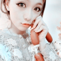 �͸����а����� һ��С���� һ��С�ɰ���ͷ��