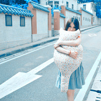 �͸����а����� һ��С���� һ��С�ɰ���ͷ��