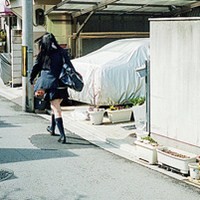 �����ȷ����ĺ���Ů������ͷ��