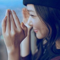 �����ȷ����ĺ���Ů������ͷ��