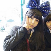 �����ȷ����ĺ���Ů������ͷ��