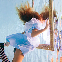 ��ˮ���赸��Ψ��Ů��ͷ�� �ʺ����ռ�ͷ��