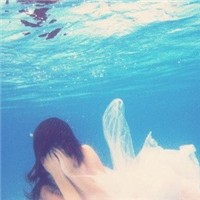 ��ˮ���赸��Ψ��Ů��ͷ�� �ʺ����ռ�ͷ��