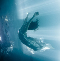 ��ˮ���赸��Ψ��Ů��ͷ�� �ʺ����ռ�ͷ��