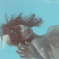 ��ˮ���赸��Ψ��Ů��ͷ�� �ʺ����ռ�ͷ��