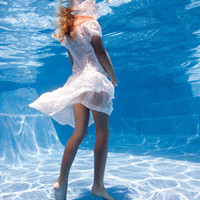 ��ˮ���赸��Ψ��Ů��ͷ�� �ʺ����ռ�ͷ��