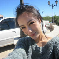 ���������԰���ɫΪ�������Ů��ͷ��