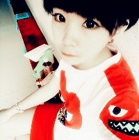 ���������ϵ�ɰ�Ů��ͷ��