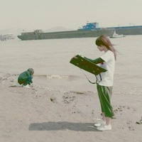 ����QQͷ����Ϯ �ͼ�į�మ �¶��д�û�뿪