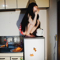 ����QQͷ����Ϯ �ͼ�į�మ �¶��д�û�뿪