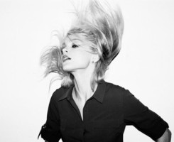 �Ӿ��й��ջ�ŷ��ͷ�� ��ֻ����������