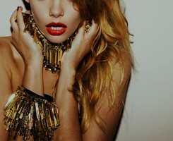 �Ӿ��й��ջ�ŷ��ͷ�� ��ֻ����������