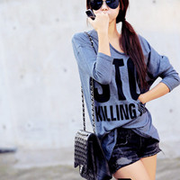 ��΢մ�а���ɫ����ʱ��Ů��ͷ��