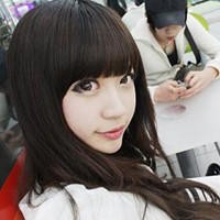 Ů��ͷ�� ��ʹ�޷��������´��� ҲҪ�ںڰ�������