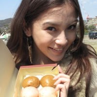 Ů��ͷ�� ��ʹ�޷��������´��� ҲҪ�ںڰ�������