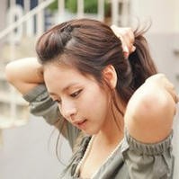 Ů��ͷ�� ��ʹ�޷��������´��� ҲҪ�ںڰ�������