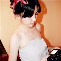 Ů��ͷ�� ��ʹ�޷��������´��� ҲҪ�ںڰ�������