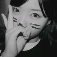 ����У԰��Ϣ ʱ�д��ĳ���Ů��ͷ��