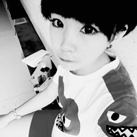 ����У԰��Ϣ ʱ�д��ĳ���Ů��ͷ��