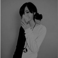 ����У԰��Ϣ ʱ�д��ĳ���Ů��ͷ��