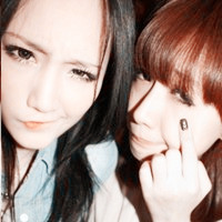 �е�С�Ըеİ���ɫŮ������ͷ��