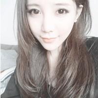 �е�С�Ըеİ���ɫŮ������ͷ��