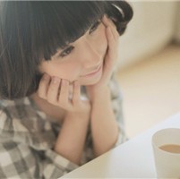 �͸����и��ӿ�Ů����ͷ�� ��������