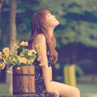 ��Щ��ɬ�Ļ��� ��ɫΨ���⾳Ůͷ