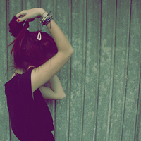 ���˺ϼ����� С���µ�Ψ��Ů��ͷ��