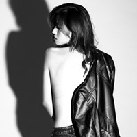 �е�С�Ըеĺڰ�QQͷ�� ����ϲ������feel��