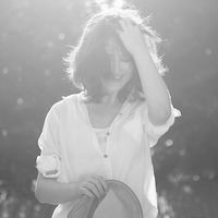 �е�С�Ըеĺڰ�QQͷ�� ����ϲ������feel��