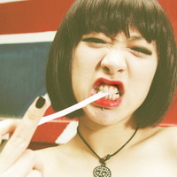 ����Ů�����ͷ�� ����Ҫ���׵��˽���