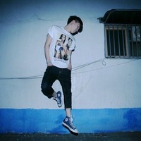 ����Ů�����ͷ�� ����Ҫ���׵��˽���