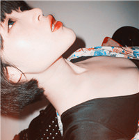 ����ô���С�ɰ���Ů��Ψ�����ͷ��