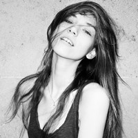 ŷ������Ůͷ�� ͦ�����ĸ�������ͷ��