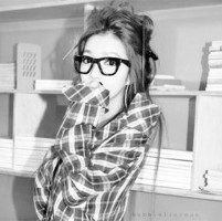 �򵥿ɰ� ����������ֵ�Ů��ͷ��