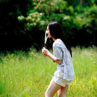 Ψ���⾳Ů��ͷ�� ����Ͷ��չ�ֱ����ķ��