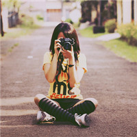 ������Ů�������Լ��Ĺµ����� Ψ���⾳ͷ��