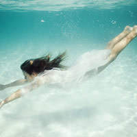 ˫�˺���Ů���ϼ�ͷ�� �⾳��Ψ�������