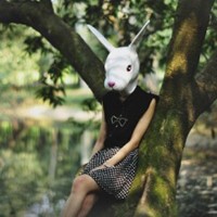 ����ˮ��Ϊ�����Ψ���⾳Ů��ͷ��