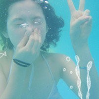 ����ˮ��Ϊ�����Ψ���⾳Ů��ͷ��