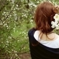 ������ռ����Ӿ� �뻨�йص�Ψ��ͷ��