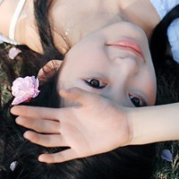 ������ռ����Ӿ� �뻨�йص�Ψ��ͷ��