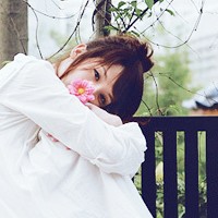 ������ռ����Ӿ� �뻨�йص�Ψ��ͷ��