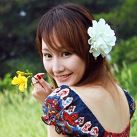 ������ռ����Ӿ� �뻨�йص�Ψ��ͷ��