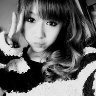 ���ڲʻ�Ůͷ����Ӳ�֪���ҿ�����Ļ�ɫͷ���ж�ʹ