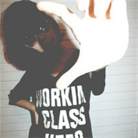 �е�СС���ȵ�Ů��ͷ�� ��λ������Ʒ�ϼ�