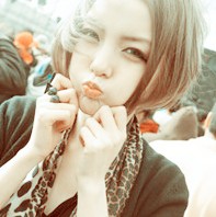 �е�СС���ȵ�Ů��ͷ�� ��λ������Ʒ�ϼ�